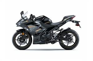 NINJA 400